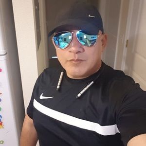 Meet your Posher, Luis